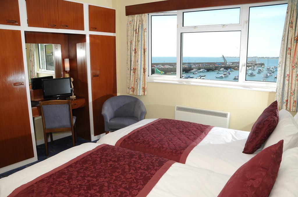Dolphin Hotel غوري المظهر الخارجي الصورة