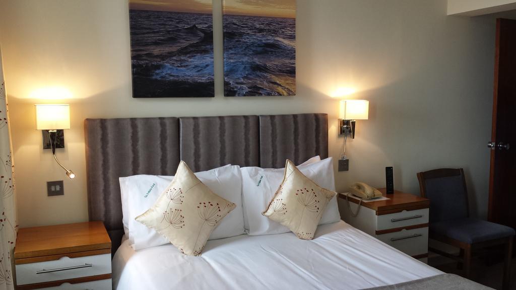 Dolphin Hotel غوري الغرفة الصورة